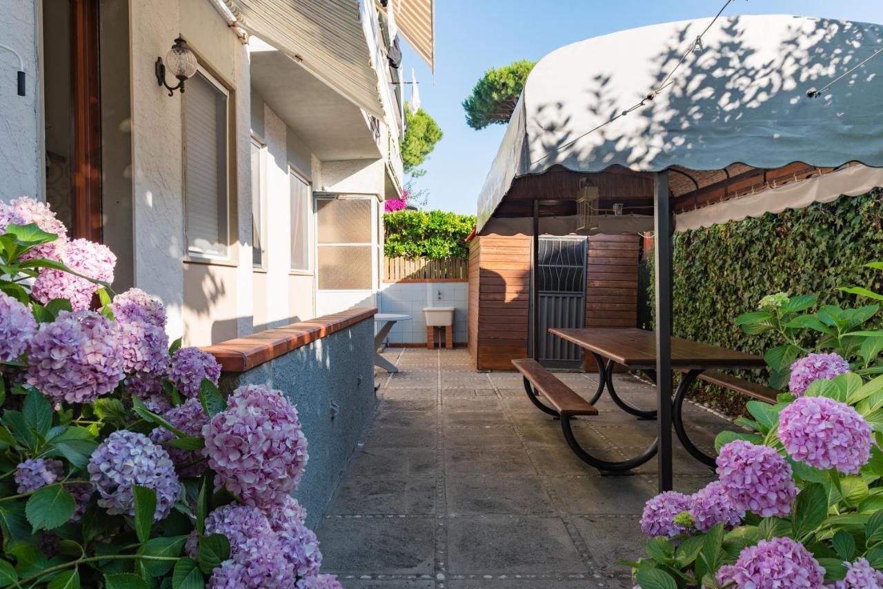 Apartment Holiday Versilia Camaiore Zewnętrze zdjęcie