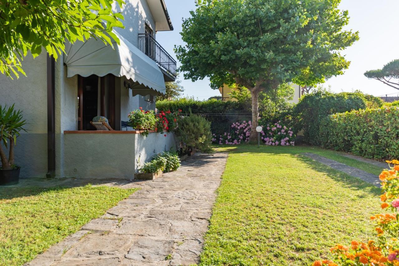 Apartment Holiday Versilia Camaiore Zewnętrze zdjęcie